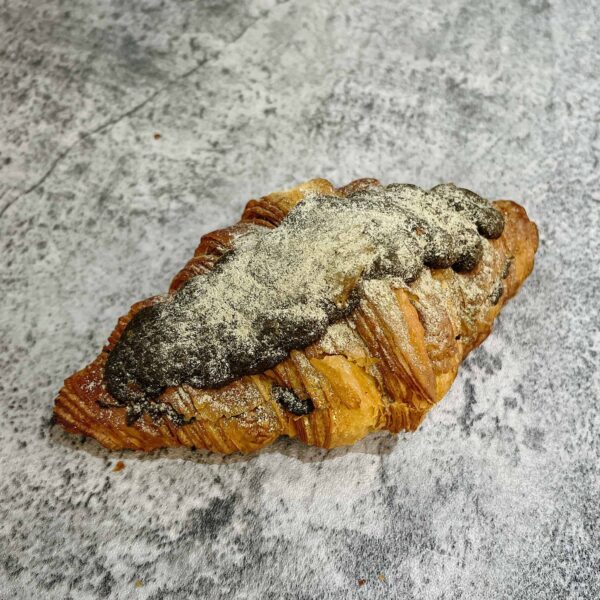 La Levain Hojicha Mochi Croissant