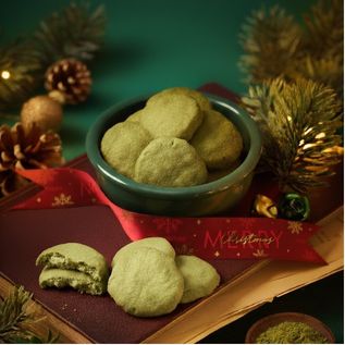 La Levain Christmas 2025 Pandan Strawberry Cookies